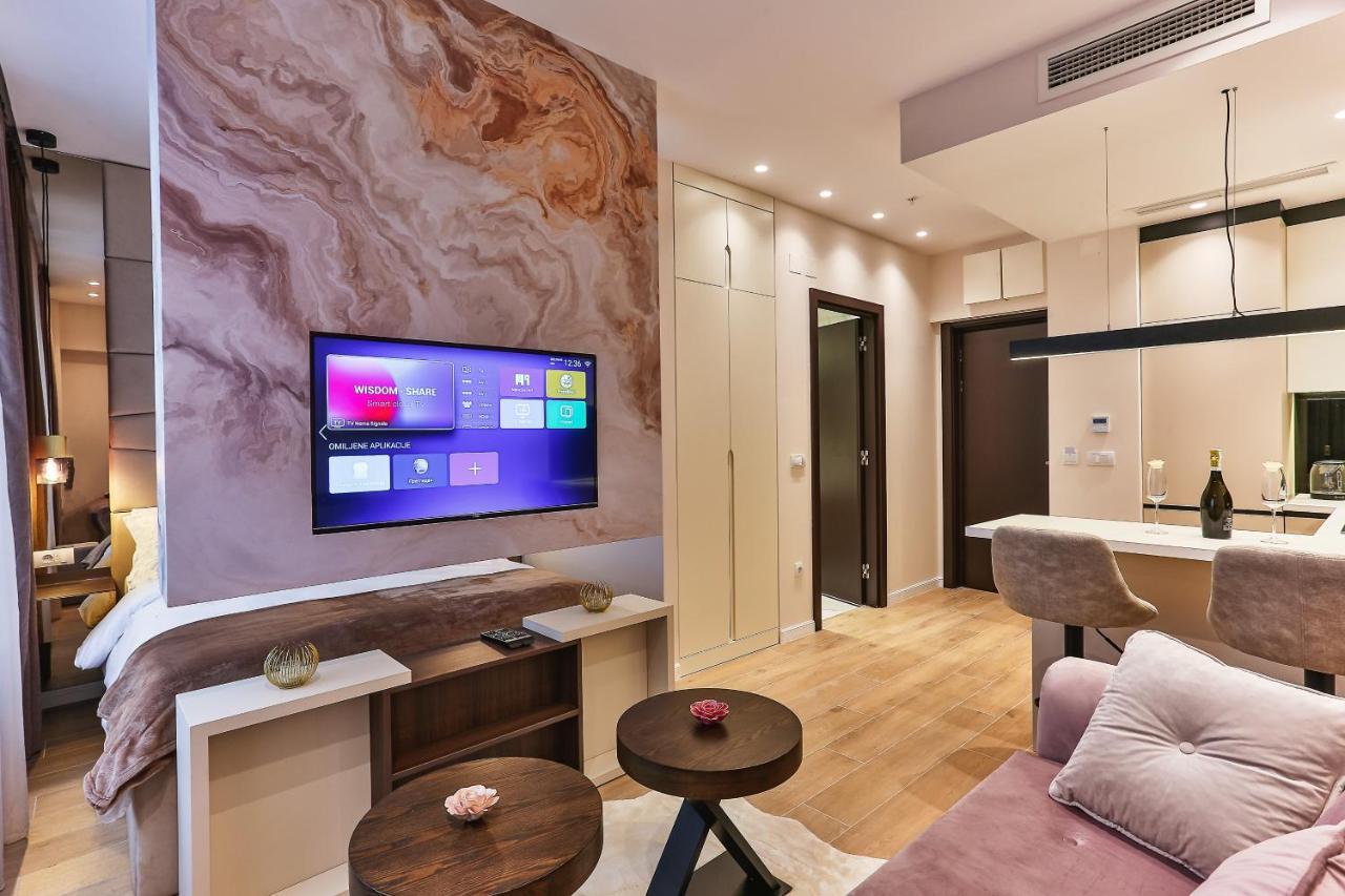La Fiaba Rafailovici Apartment Extérieur photo